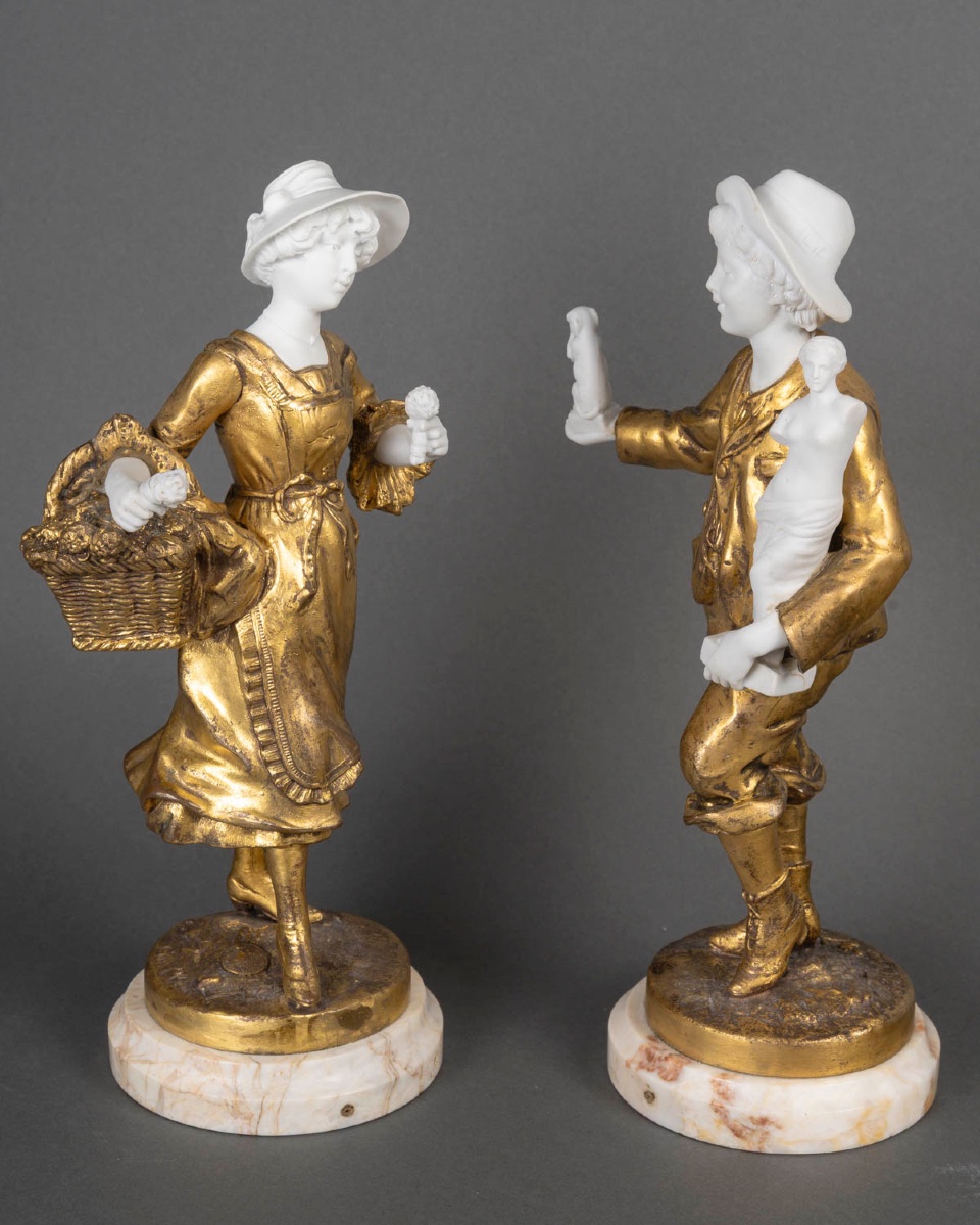 Une paire de sculptures en régule et biscuit, époque fin XIXème siècle -photo-2