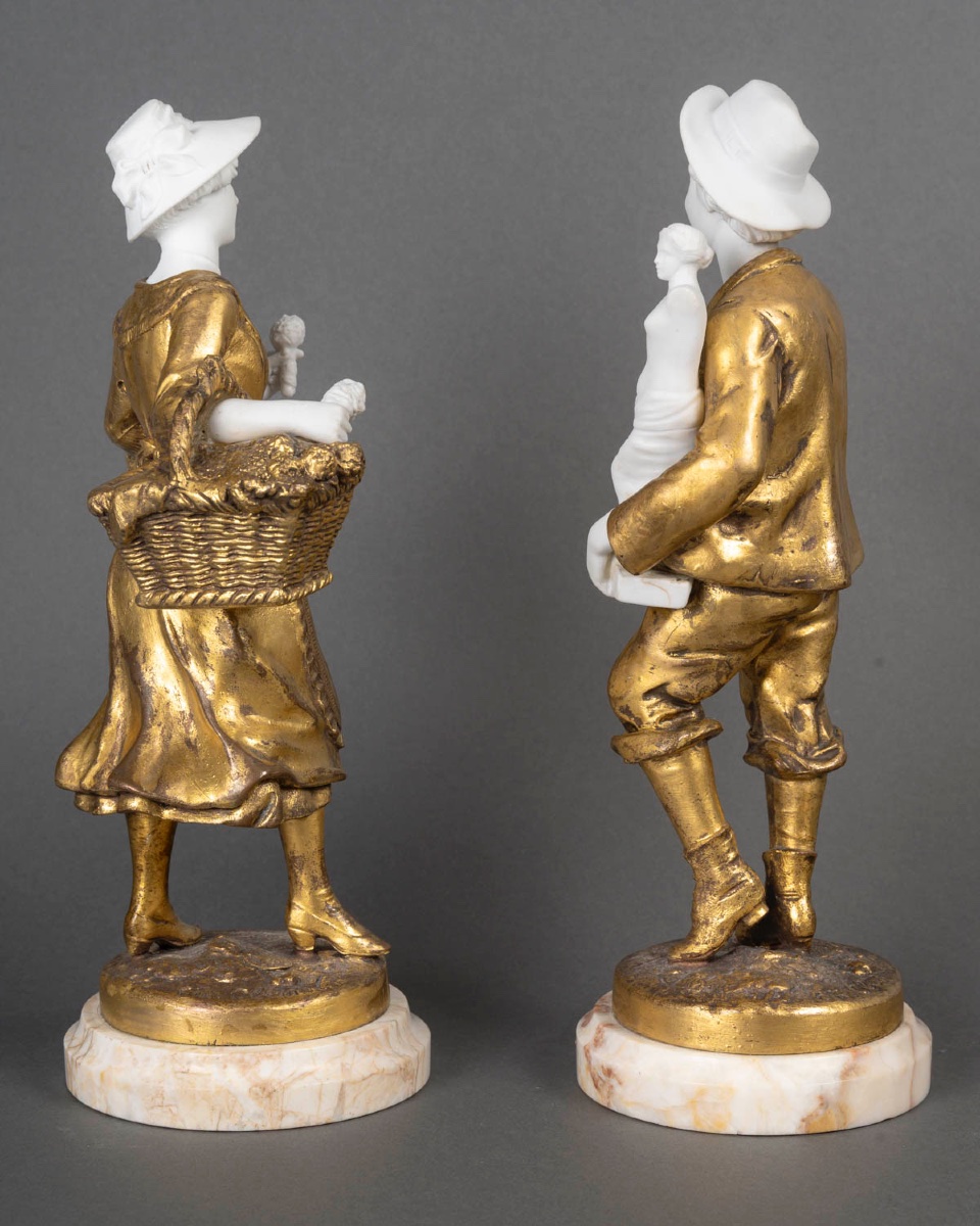 Une paire de sculptures en régule et biscuit, époque fin XIXème siècle -photo-3