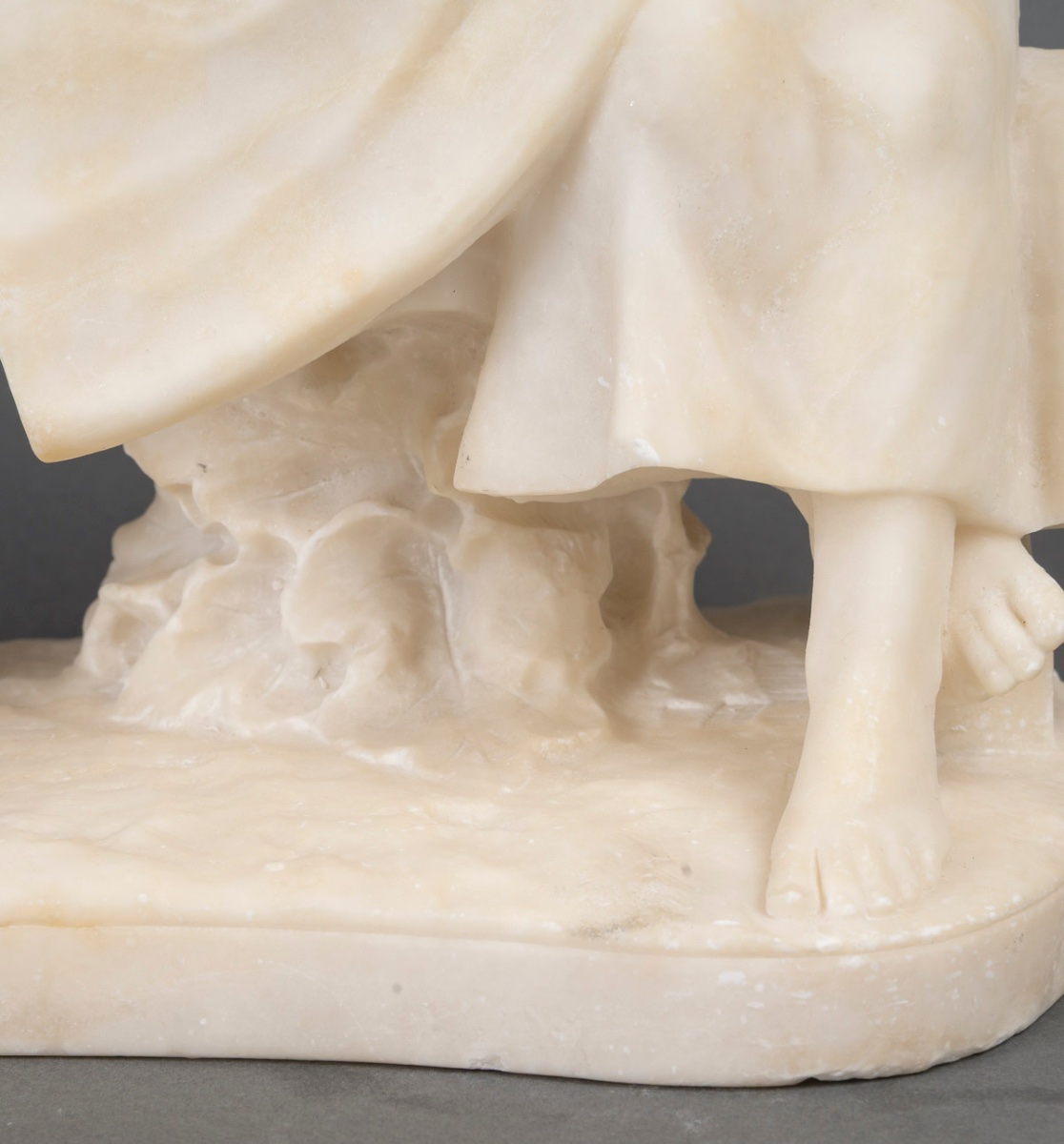 Signed Alabaster Sculpture “pugis” – Art Nouveau, Circa 1890–1910-photo-4