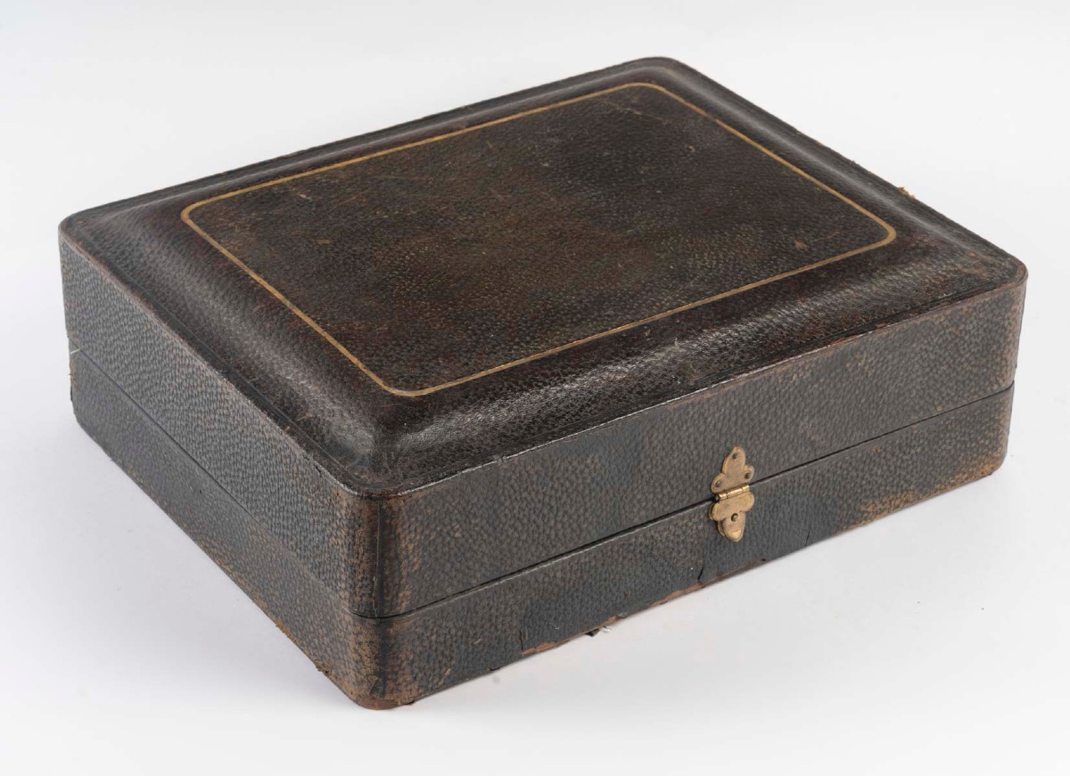 A Porcelain And Sterling Silver Service, English Work, 19th Century -photo-2