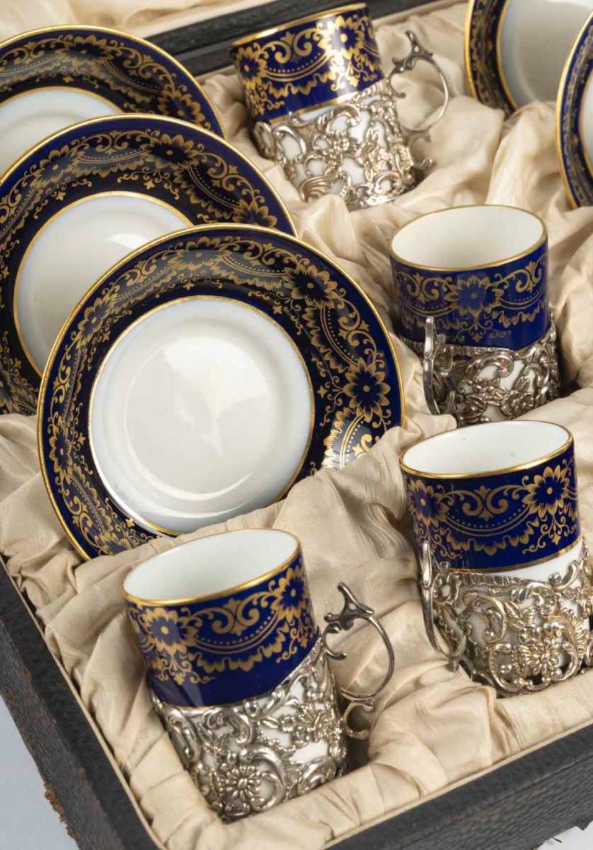 A Porcelain And Sterling Silver Service, English Work, 19th Century -photo-4
