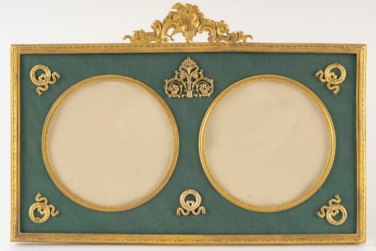 Paire de cadres photos en bronze doré fin XIXème siècle -photo-2