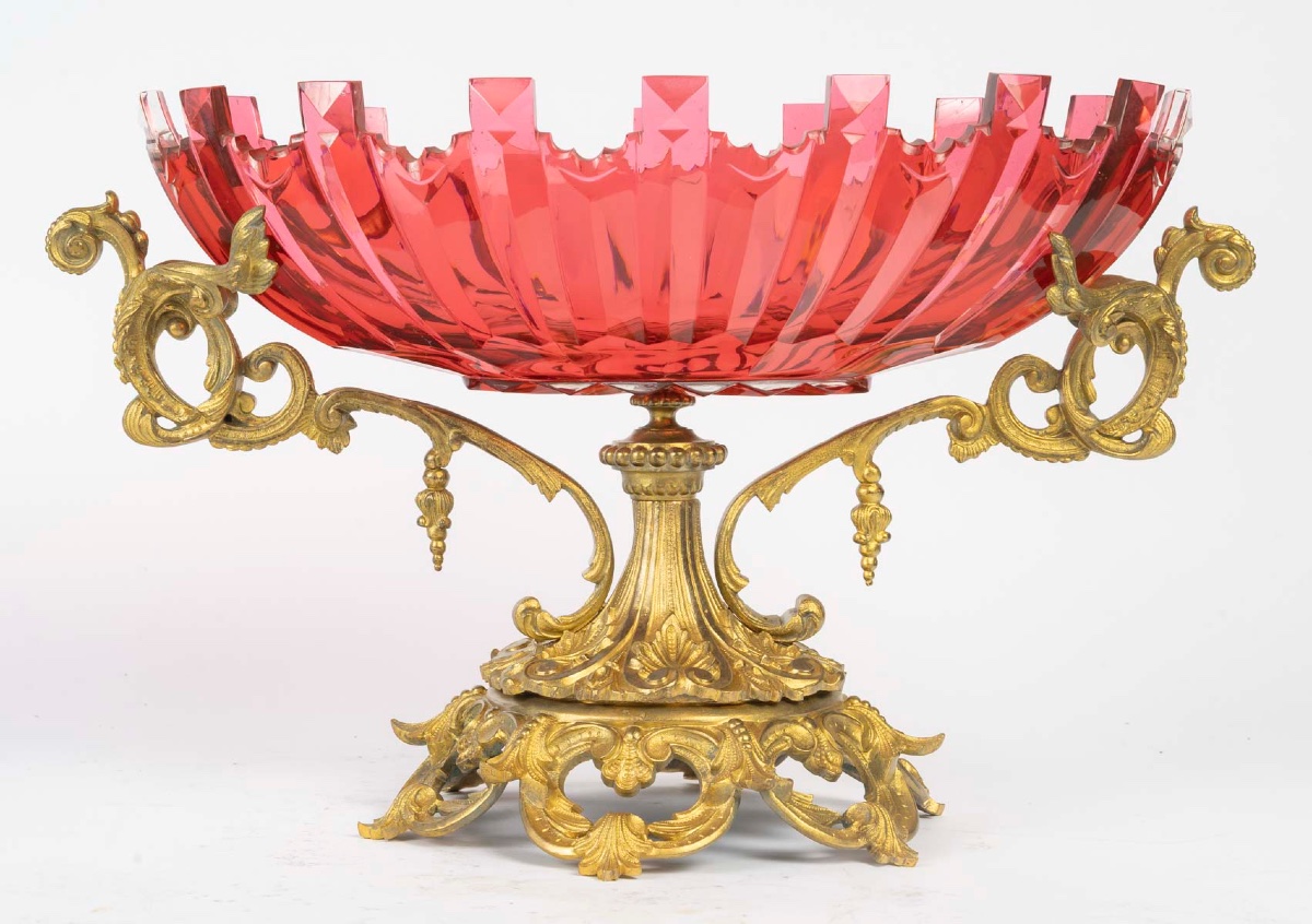 Une belle coupe en cristal et base en bronze doré, époque XIXème siècle -photo-1