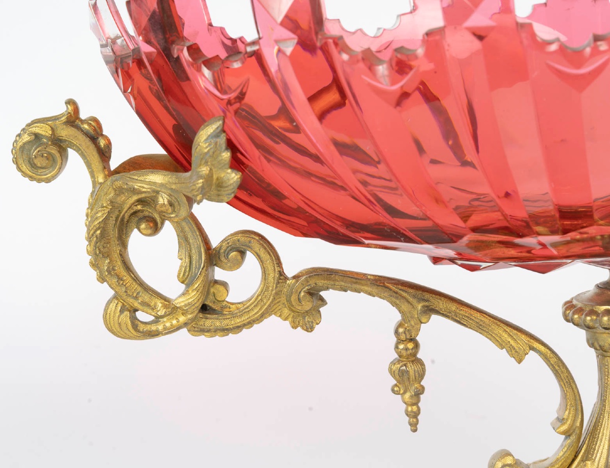 Une belle coupe en cristal et base en bronze doré, époque XIXème siècle -photo-3