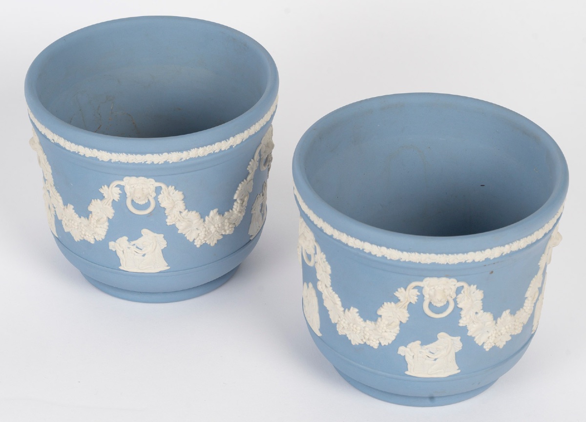 Une paire de  cache-pot en porcelaine de Wedgwood début XXème siècle -photo-4