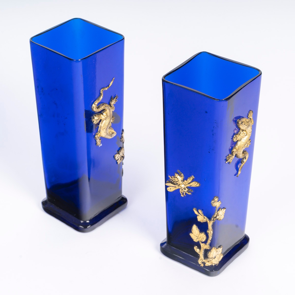 A Pair Of Art Nouveau Blue Crystal Vases-photo-8