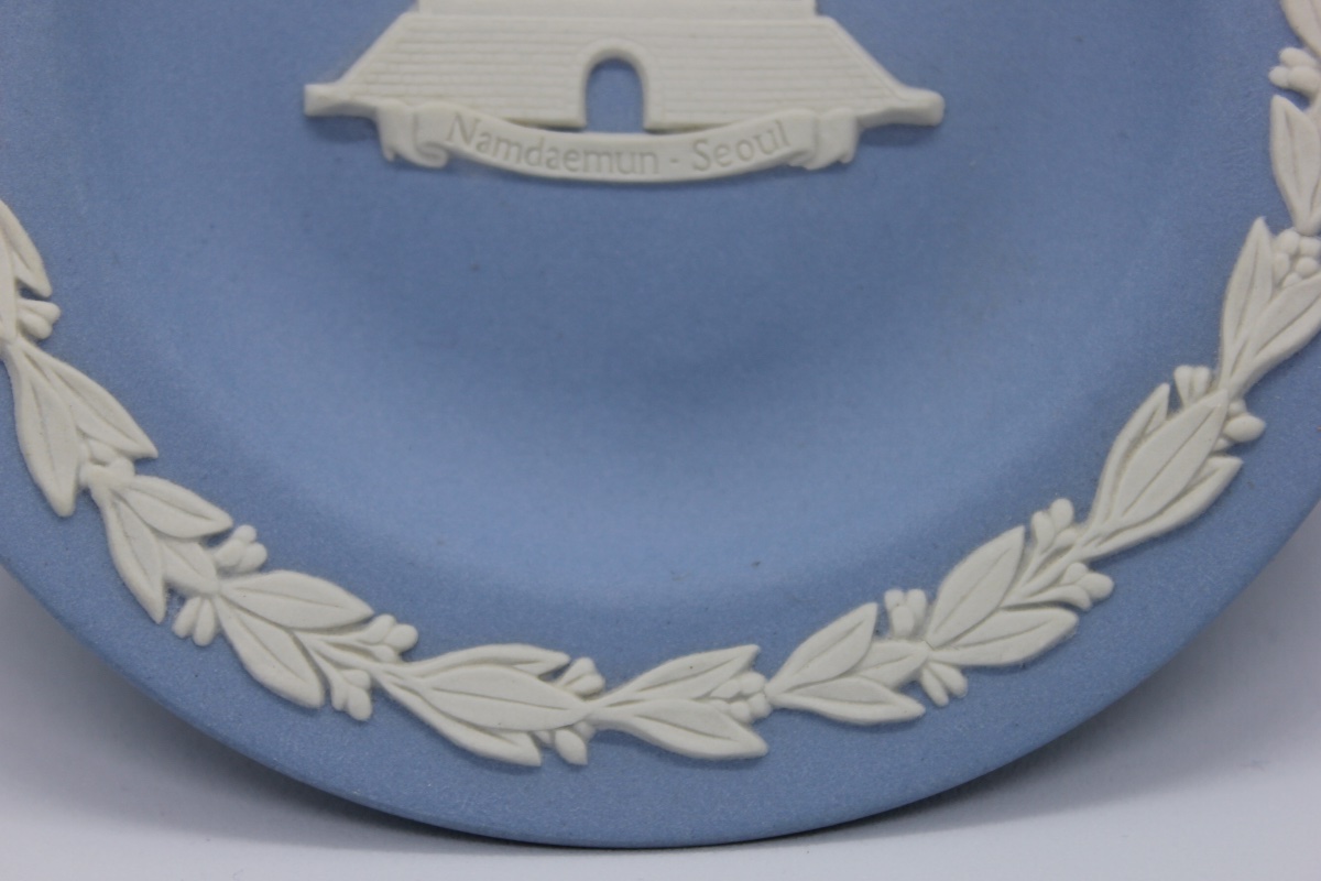 Coupe Commémorative Wedgwood Jasperware – Namdaemun, Séoul -photo-4