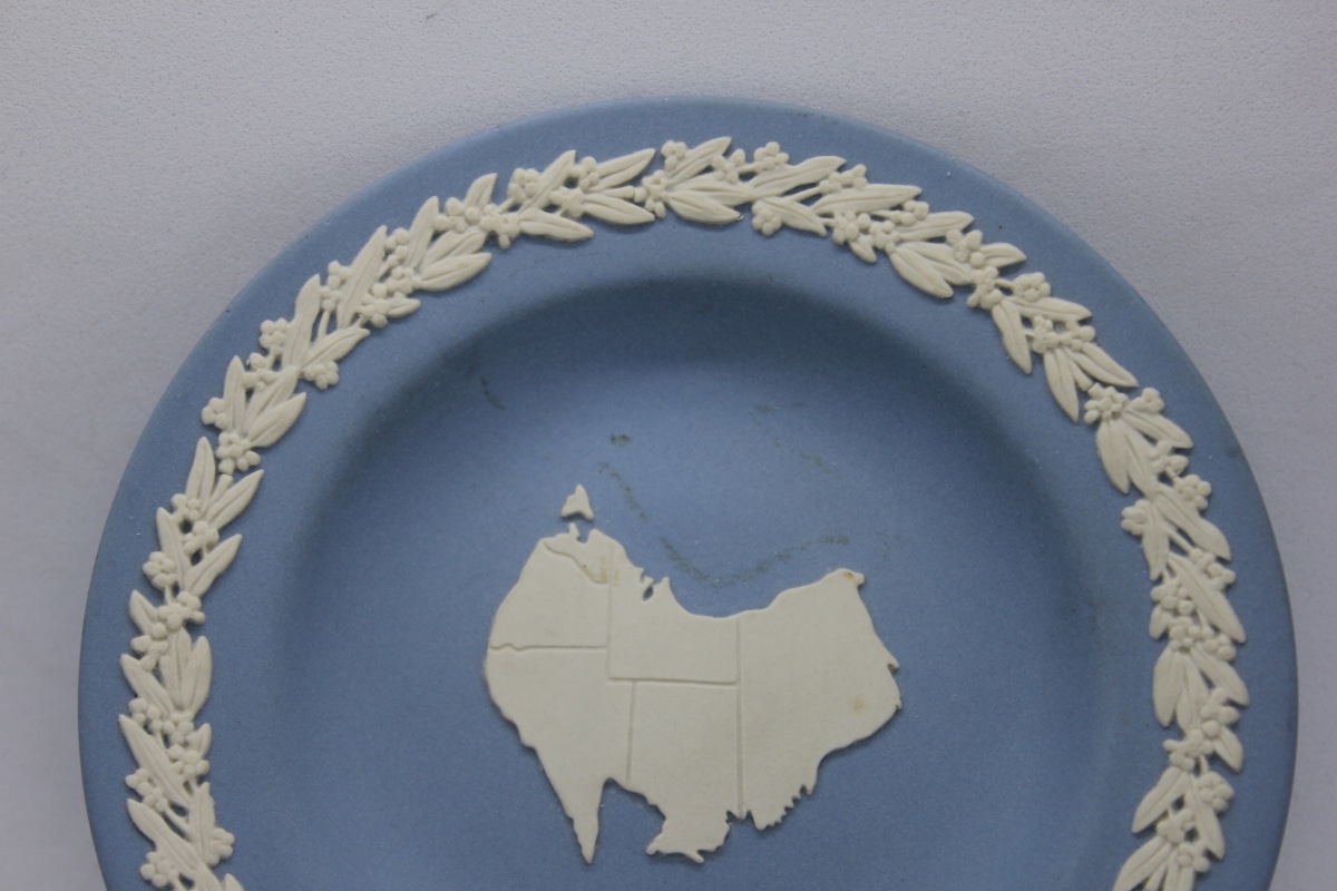 Coupe Commémorative Wedgwood Jasperware – Carte de l'Australie – Made in England-photo-4