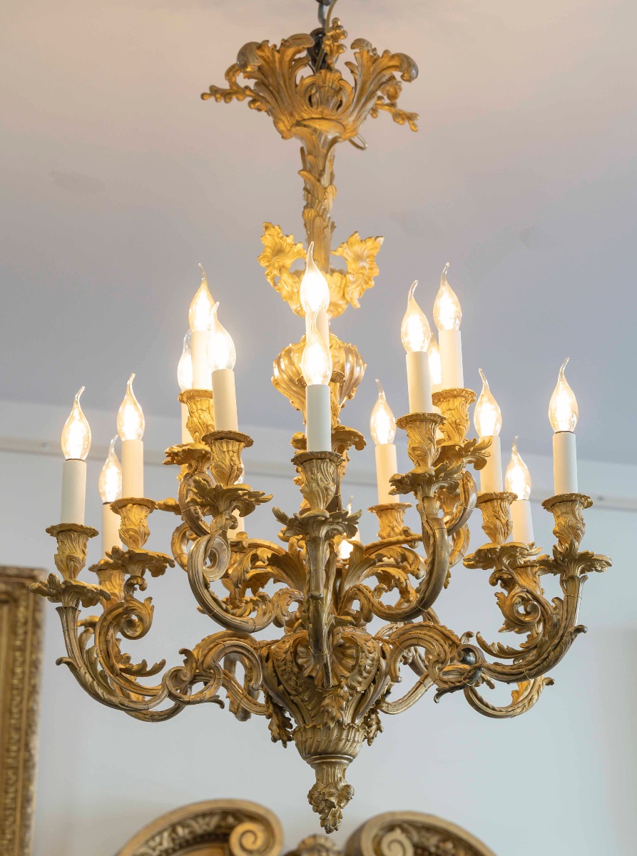 Paire de lustres en bronze doré de style Louis XV  Époque fin du XIXᵉ siècle-photo-2