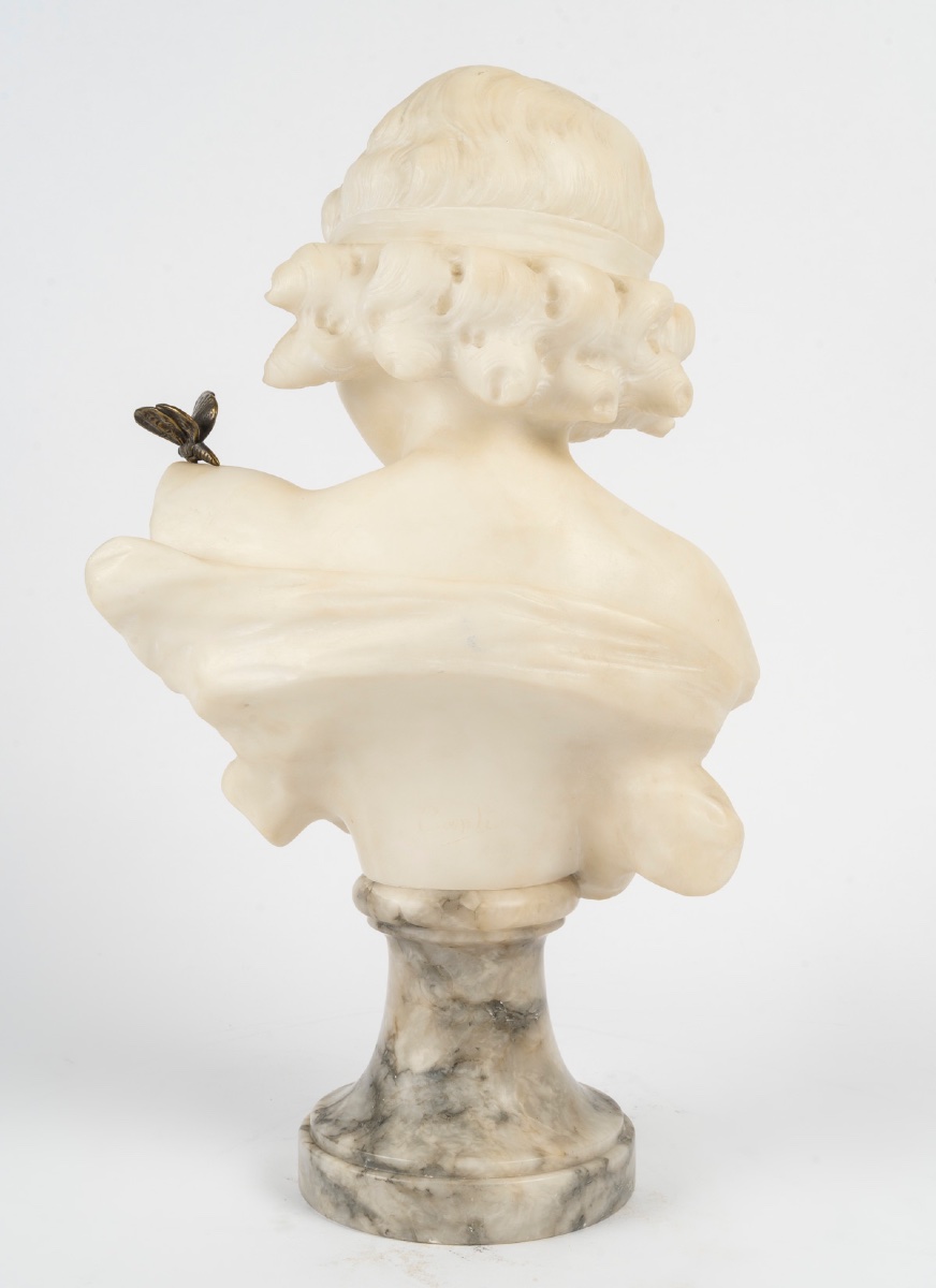 Buste en albâtre d’une jeune fille au papillon, Auguste Carli-photo-2