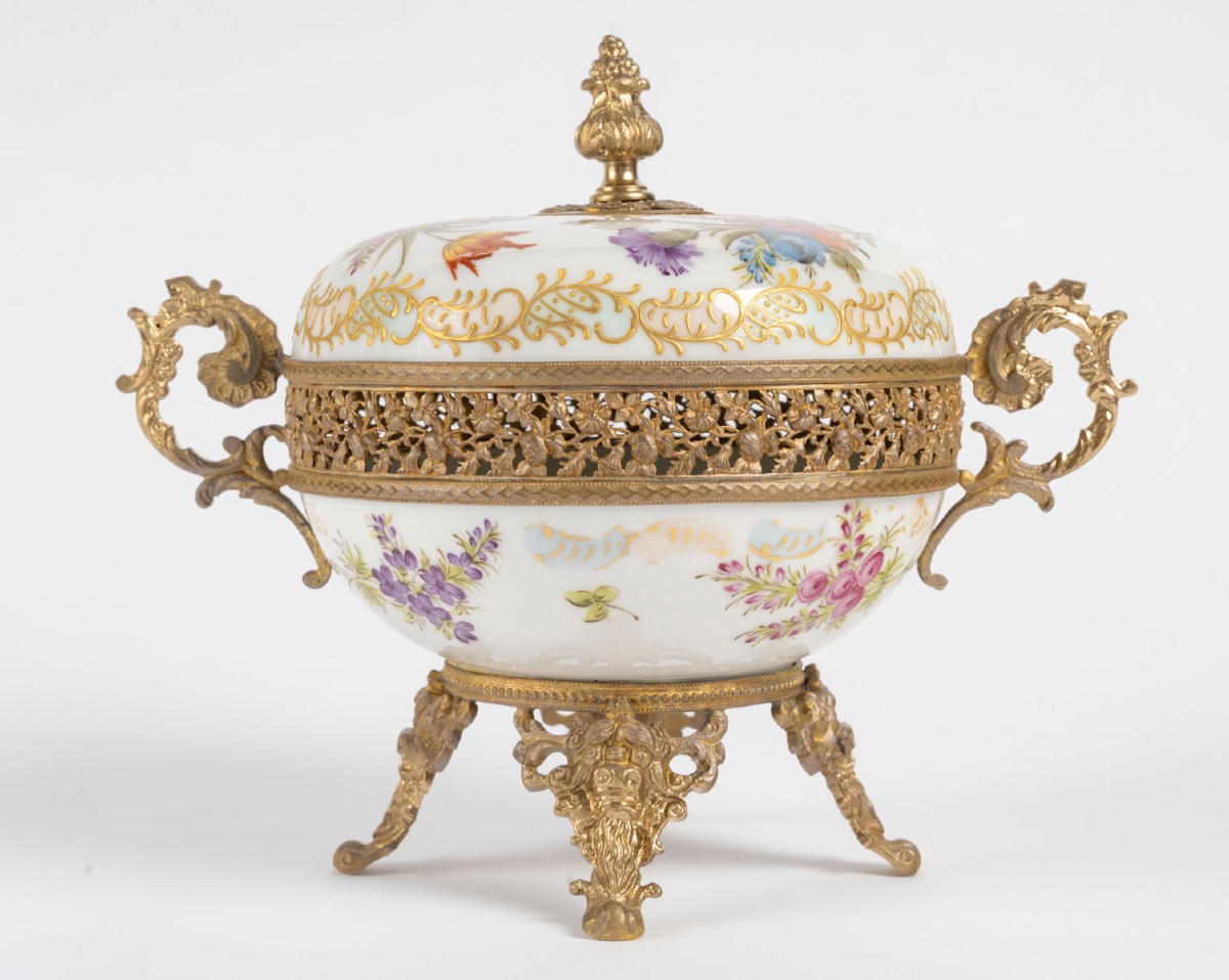 White Porcelain And Gilded Bronze Candy Dish, Late 19th Century-photo-3