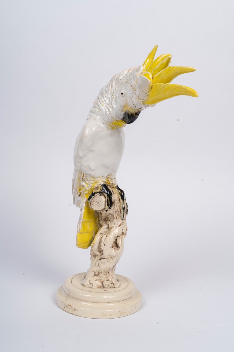 Sculpture de cacatoès en céramique polychrome  Carrieri – milieu du XXᵉ 