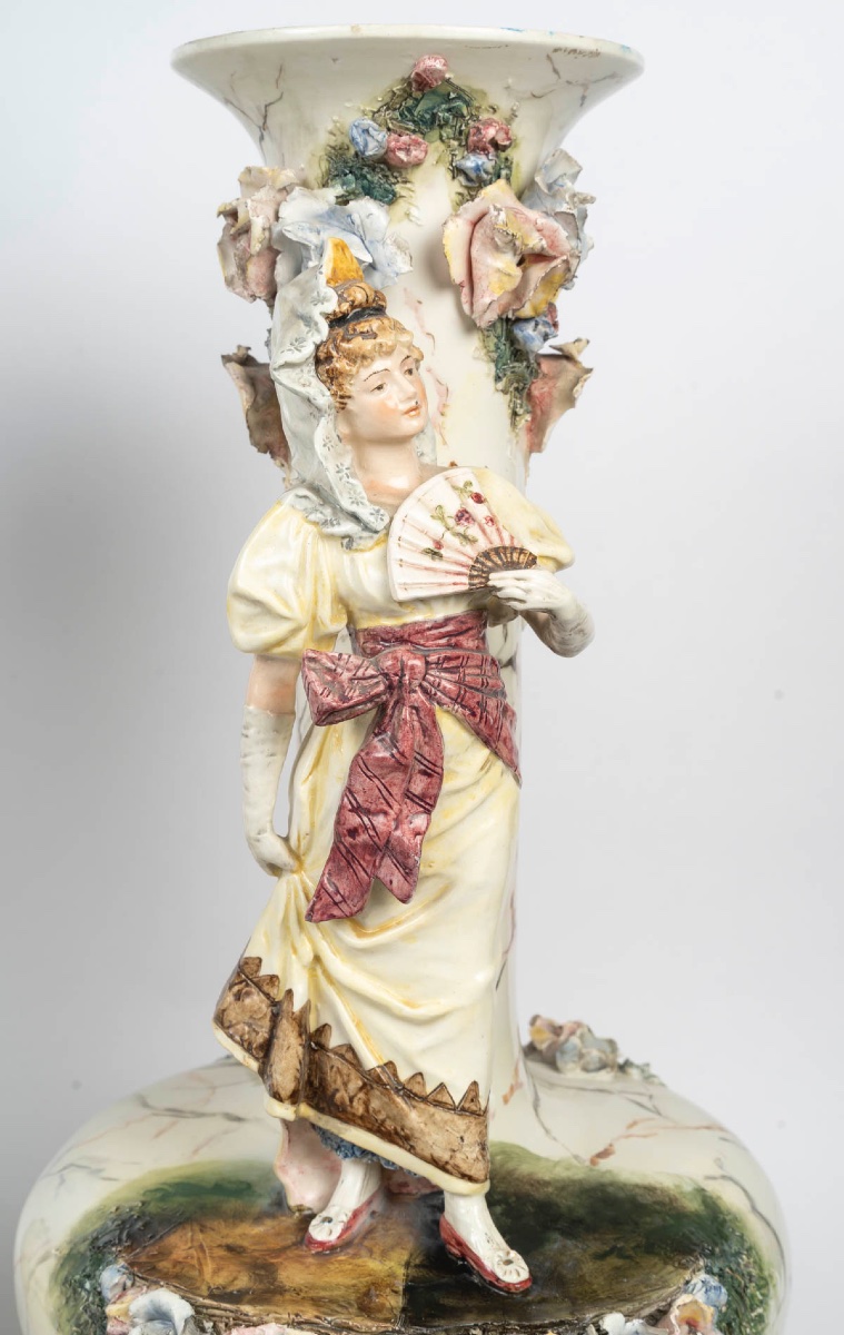 Pair Of Polychrome Porcelain Vases – Late 19th Century-photo-2
