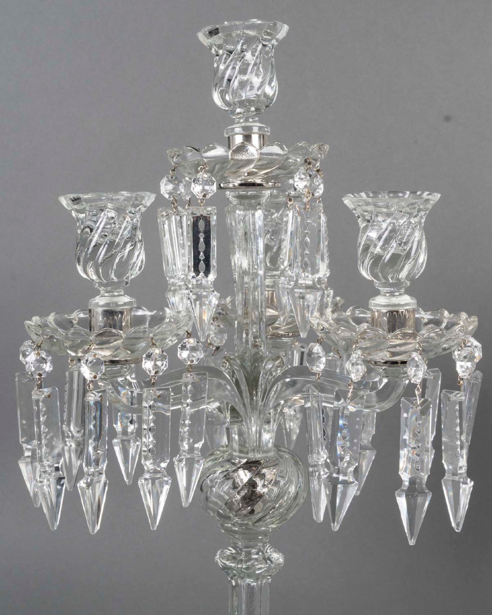 Paire de girandoles à cinq lumières en cristal moulé, France, XXᵉ siècle-photo-3