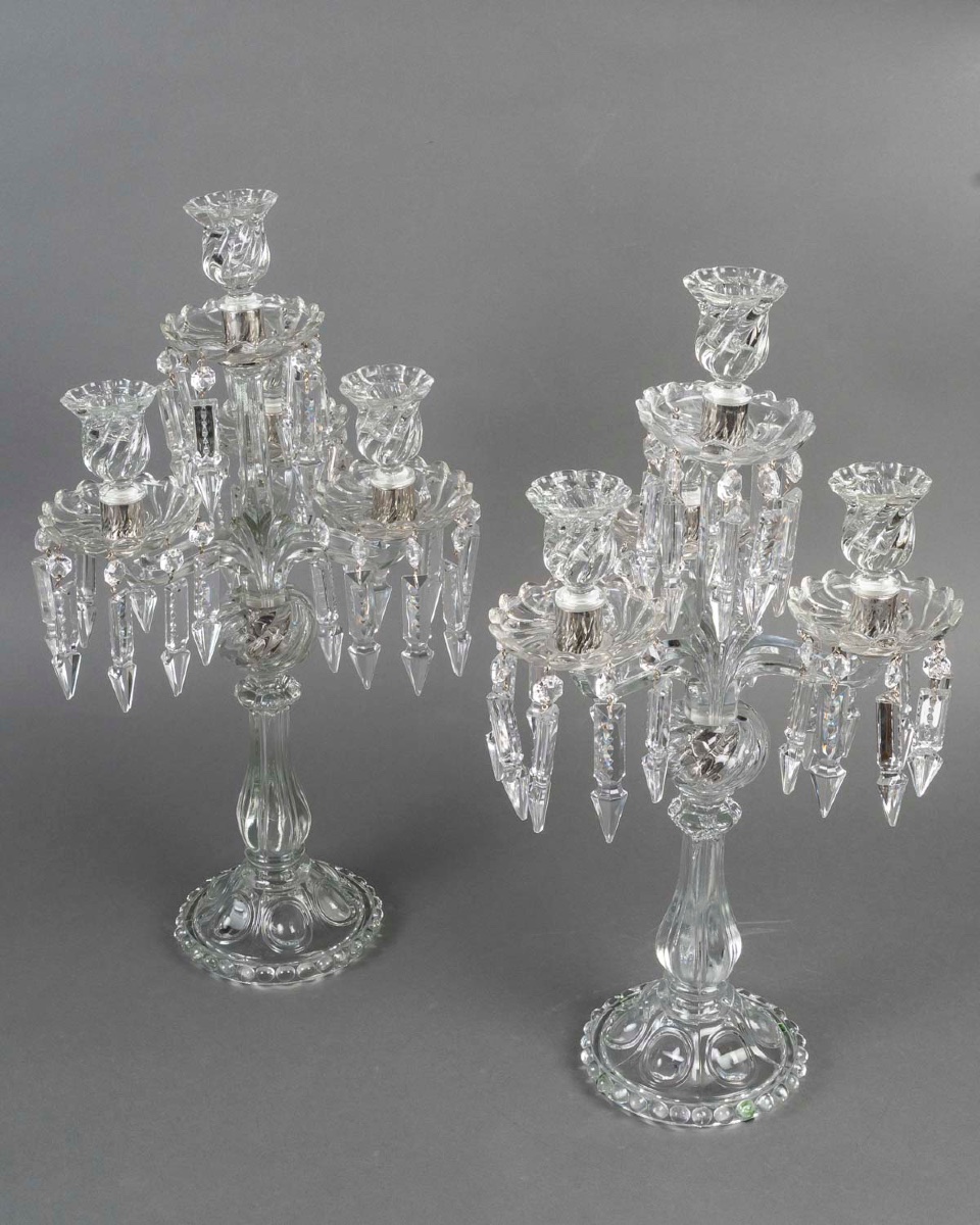 Paire de girandoles à cinq lumières en cristal moulé, France, XXᵉ siècle-photo-2