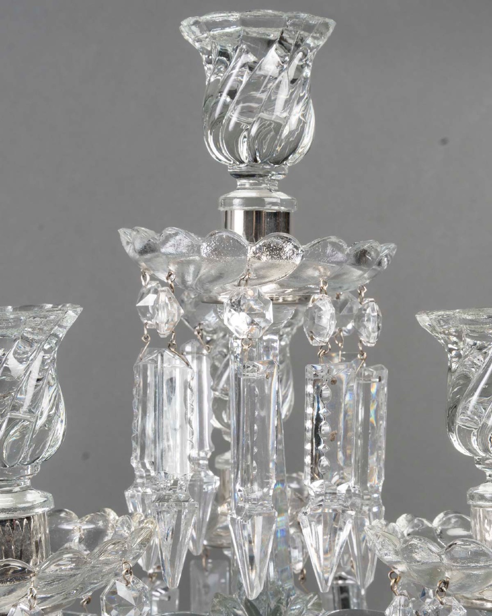 Paire de girandoles à cinq lumières en cristal moulé, France, XXᵉ siècle-photo-3