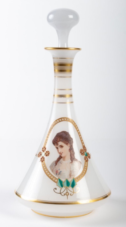 White Opaline Night Service Set Featuring Portraits Of Women, Napoleon III Period, Late 19th Century-photo-1