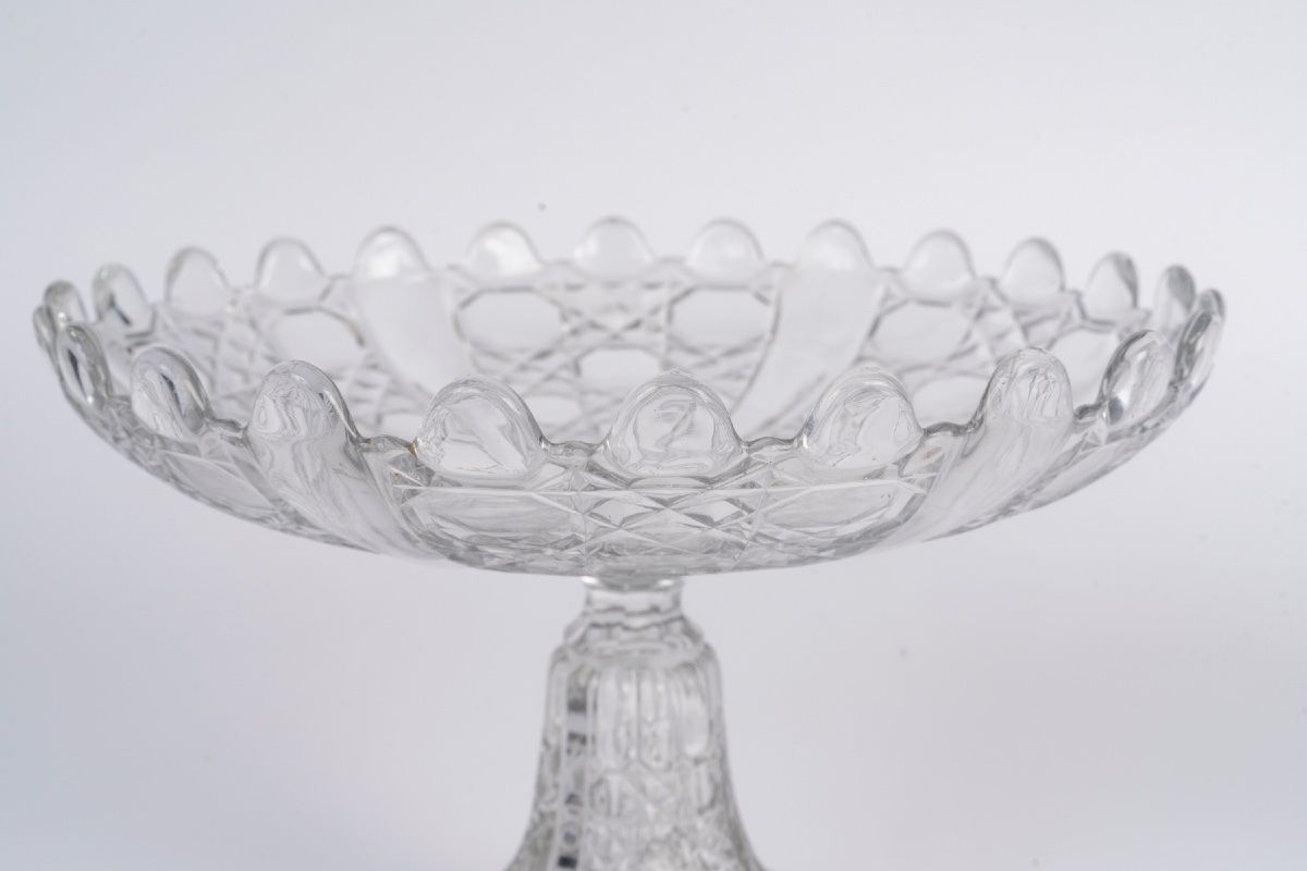 A Pair Of Molded Crystal Glasses -photo-2