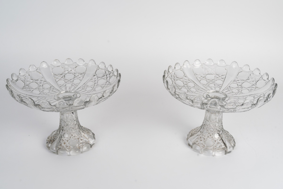 A Pair Of Molded Crystal Glasses -photo-2