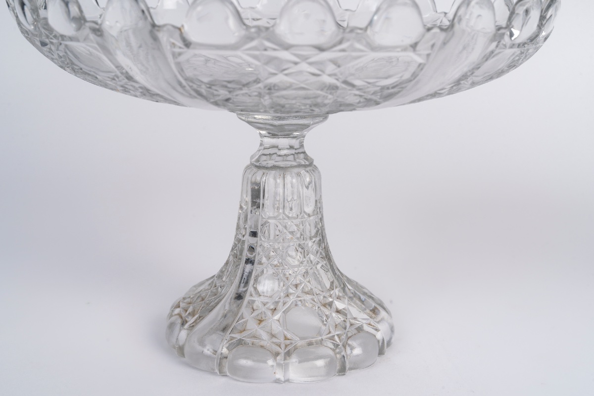 A Pair Of Molded Crystal Glasses -photo-4