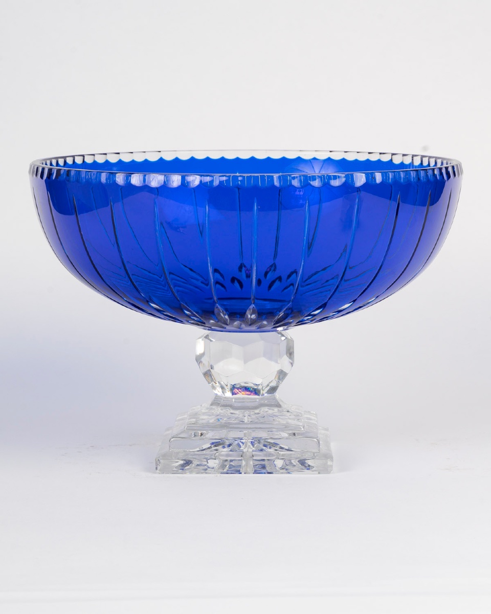 Coupe sur pied en cristal bleu taillé – Début du XXe siècle