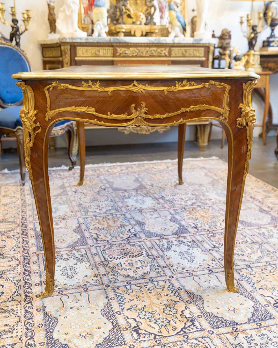 Bureau plat de style Louis XV en bois de violette et bronzes dorés, fin XIXe siècle-photo-8