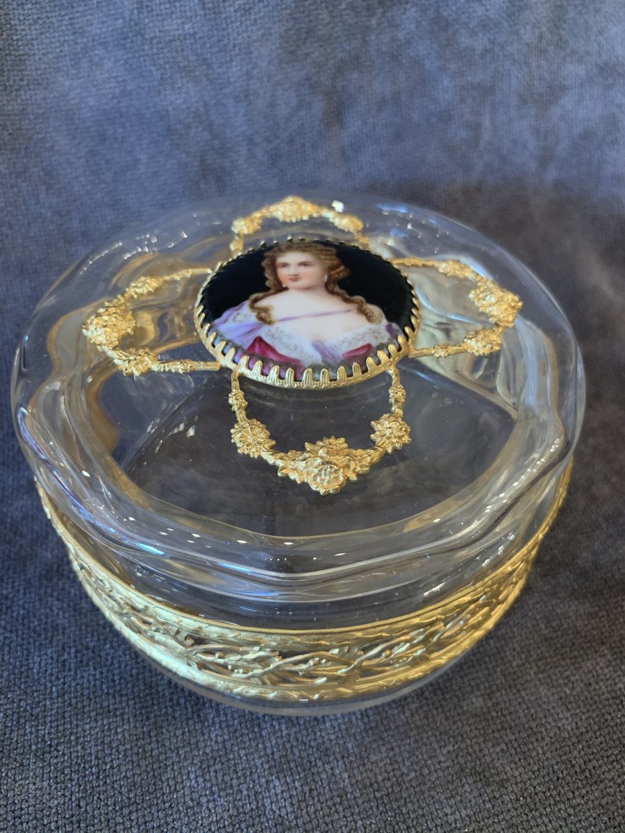 Crystal Box With Porcelain Plate-photo-3