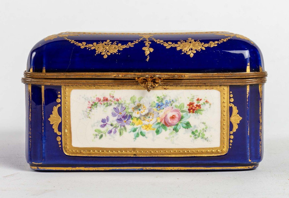 Box In Blue Porcelain Late Nineteenth Century-photo-4