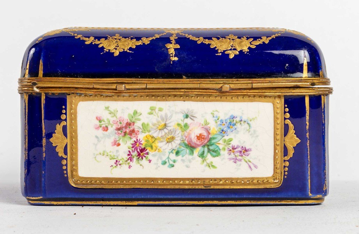 Box In Blue Porcelain Late Nineteenth Century-photo-5