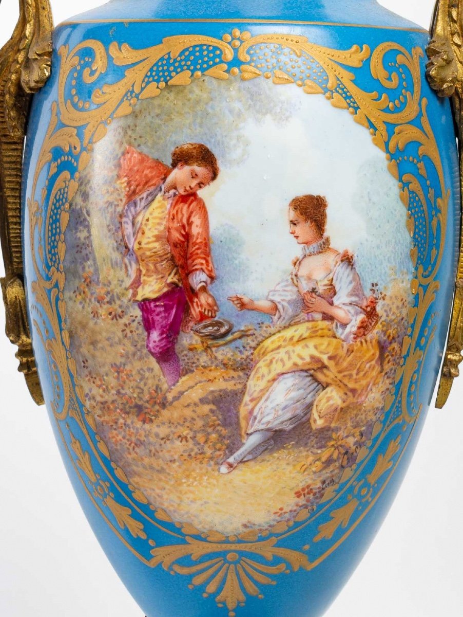Un Paire De Vases En Porcelaine De Syle Sèvres Fin XIXème -photo-4