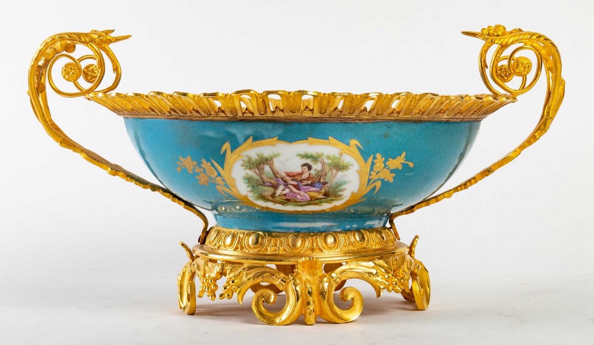 Une Coupe En Porcelaine De Style Sèvre, Fin XIXème Siècle -photo-4