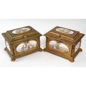 Important Pair Of Jewelry Boxes In Gilt Bronze And Porcelain Plates XIXth Century