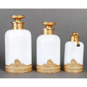 Siècle service de toilette en opaline de baccarat époque Charles 10