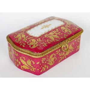 Porcelain Jewelry Box Limoge France