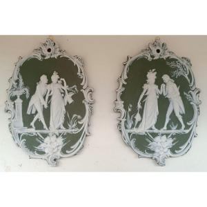 A Pair Of 20th Century Wedgood Style Plates 