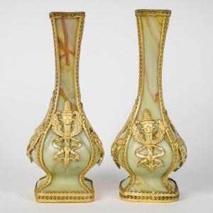 Une Paire De Petits Vases En Pâte De Verre Fin XIXè Siècle 