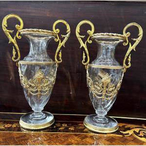 Une paire de vases en cristal et bronze doré, fin XIXème siècle 