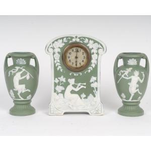 A Wedgwood Porcelain Dinner Service, Early XXth Century 