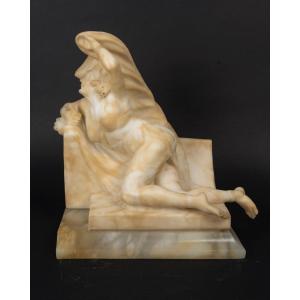 Une sculpture en albâtre, fin XIXème siècle 