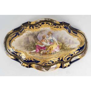 A Sèvres Porcelain Jewelry Box, Late 19th Century 