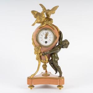 pendulette de style Louis XVI, époque 1900