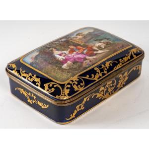 Sèvres Style Blue Porcelain Jewelry Box Late Nineteenth Century