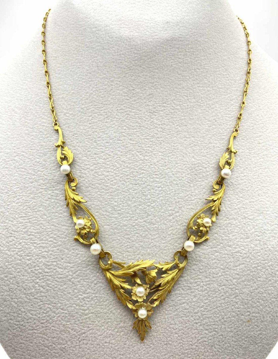 Art Nouveau Yellow Gold And Pearl Necklace