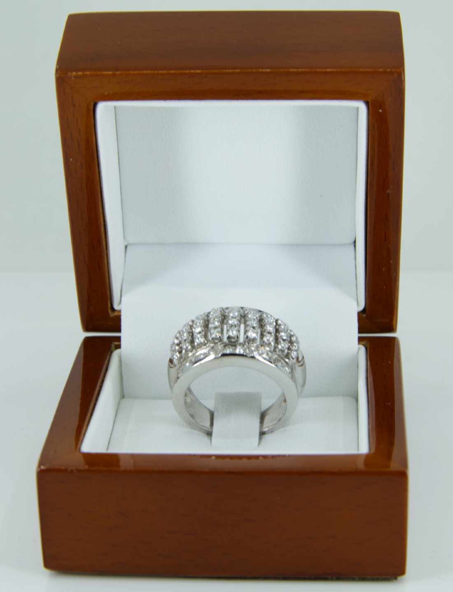 White Gold & Diamond Band Ring-photo-2