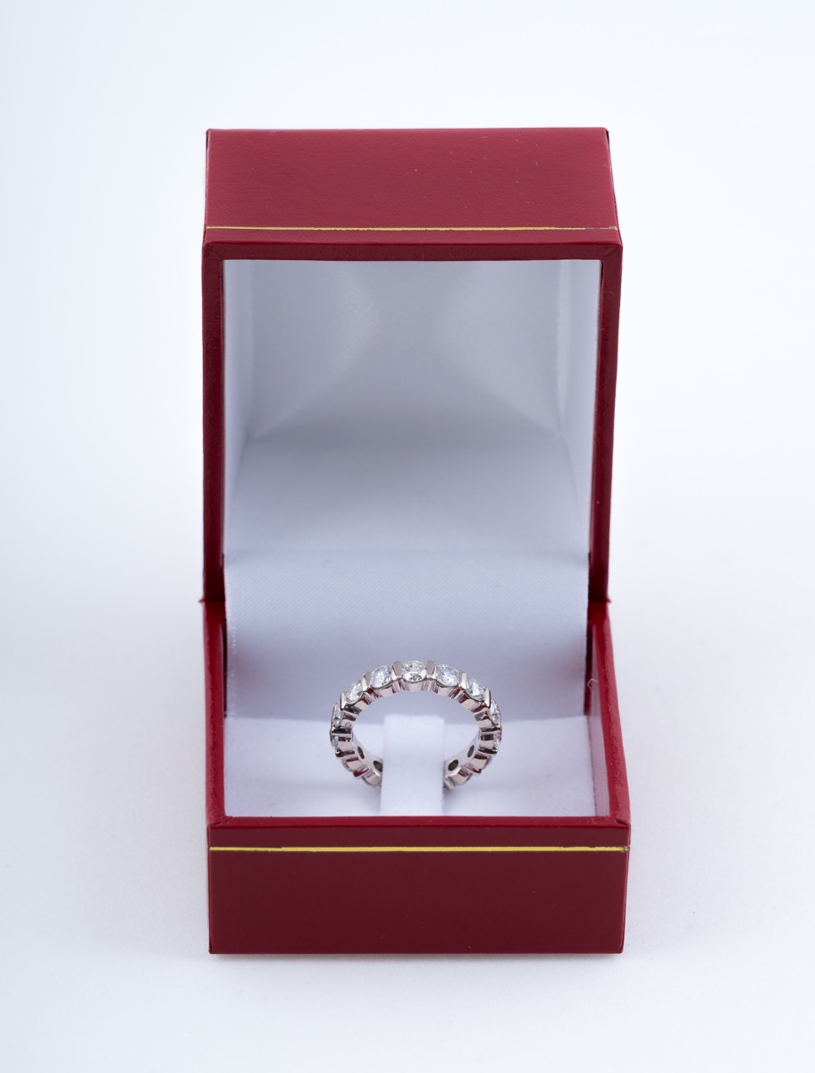 American Diamond & White Gold Wedding Band-photo-4