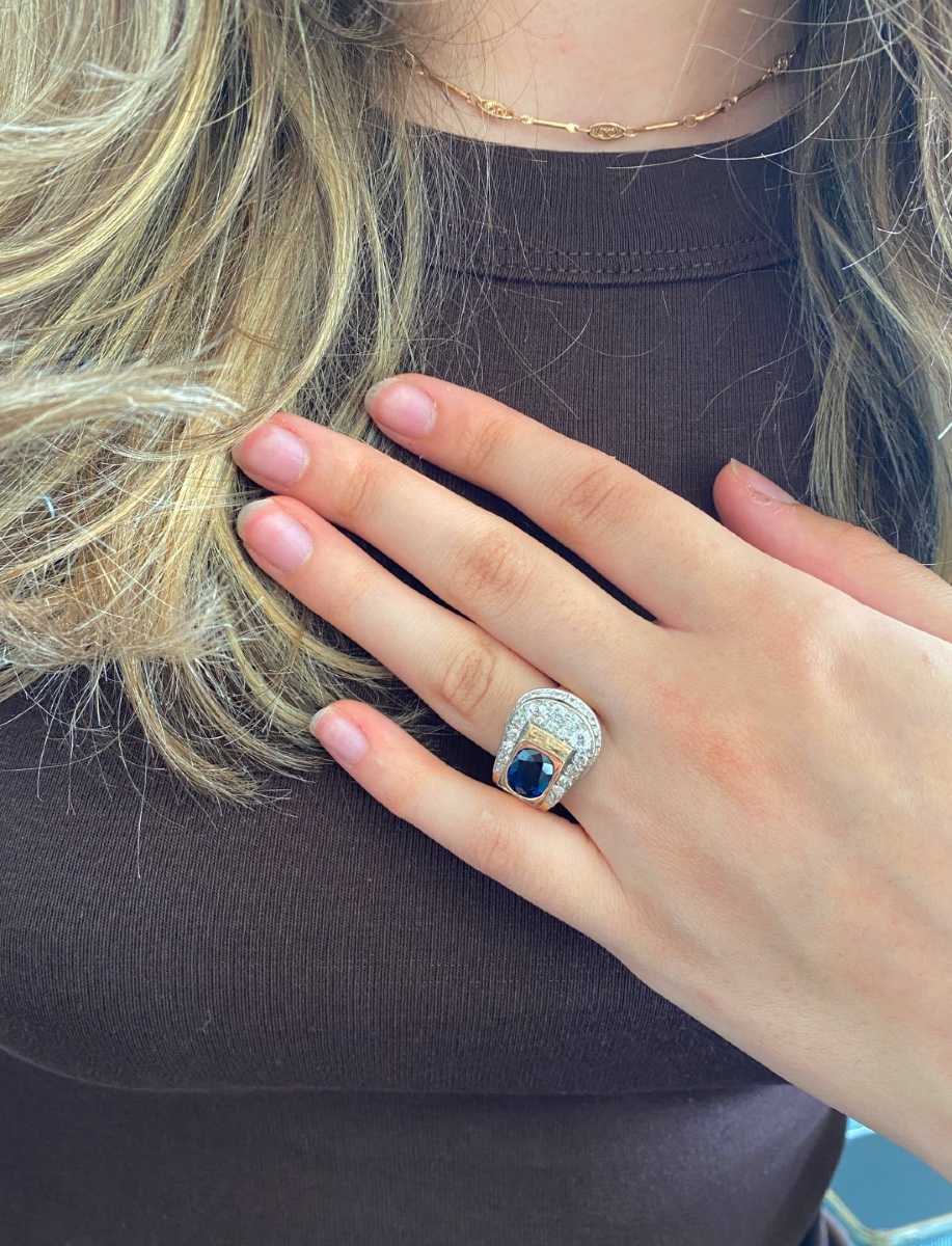 Tank Belt Ring Gold, Sapphire & Diamonds-photo-3