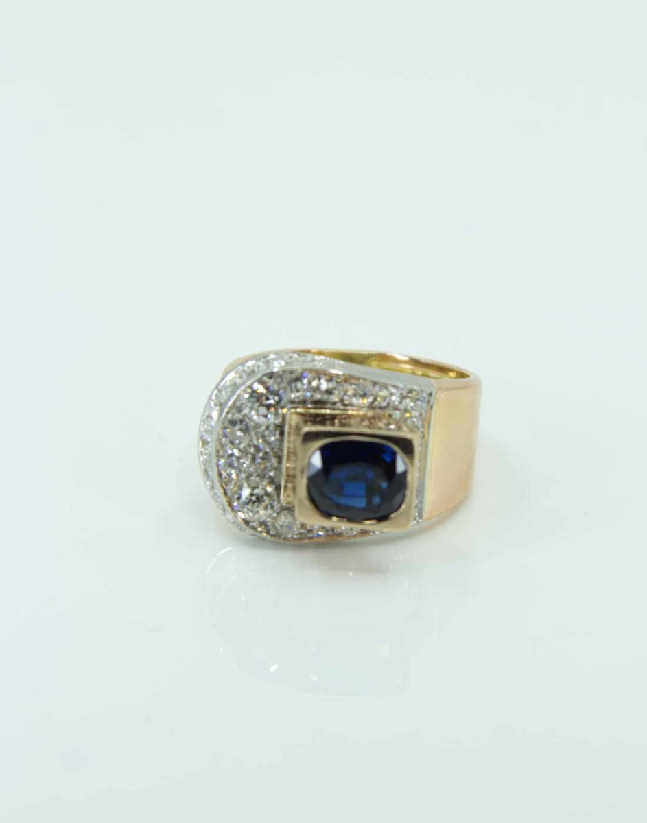 Tank Belt Ring Gold, Sapphire & Diamonds-photo-4