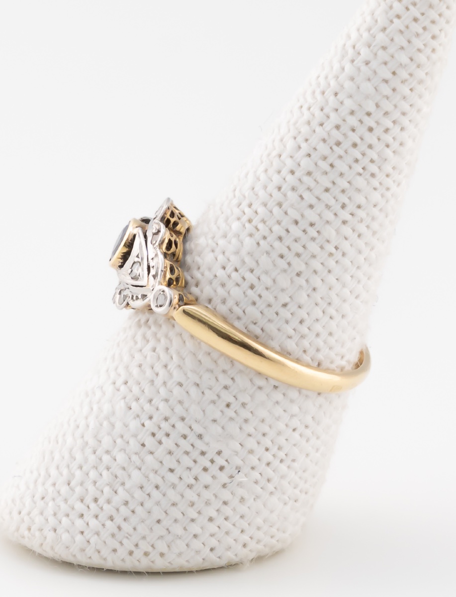 Antique Ring In Gold, Platinum, Sapphire, And Diamonds-photo-4