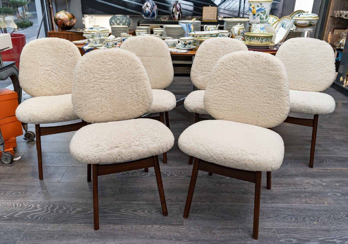 Set Of 6 Danish Teak Chairs Covered With Bouclé Sheepskin Fabric.-photo-2