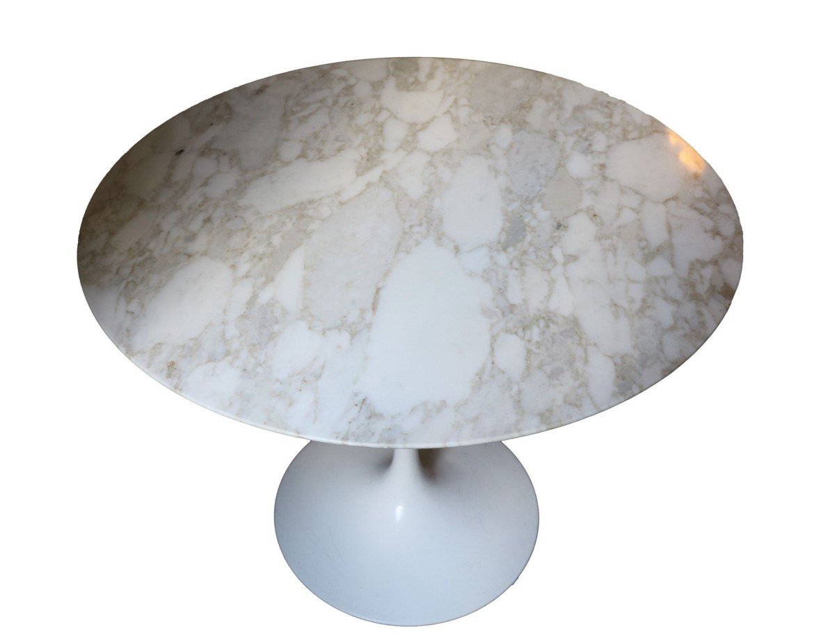 Saarinen Table In Calacatta Marble Round 91 Cm